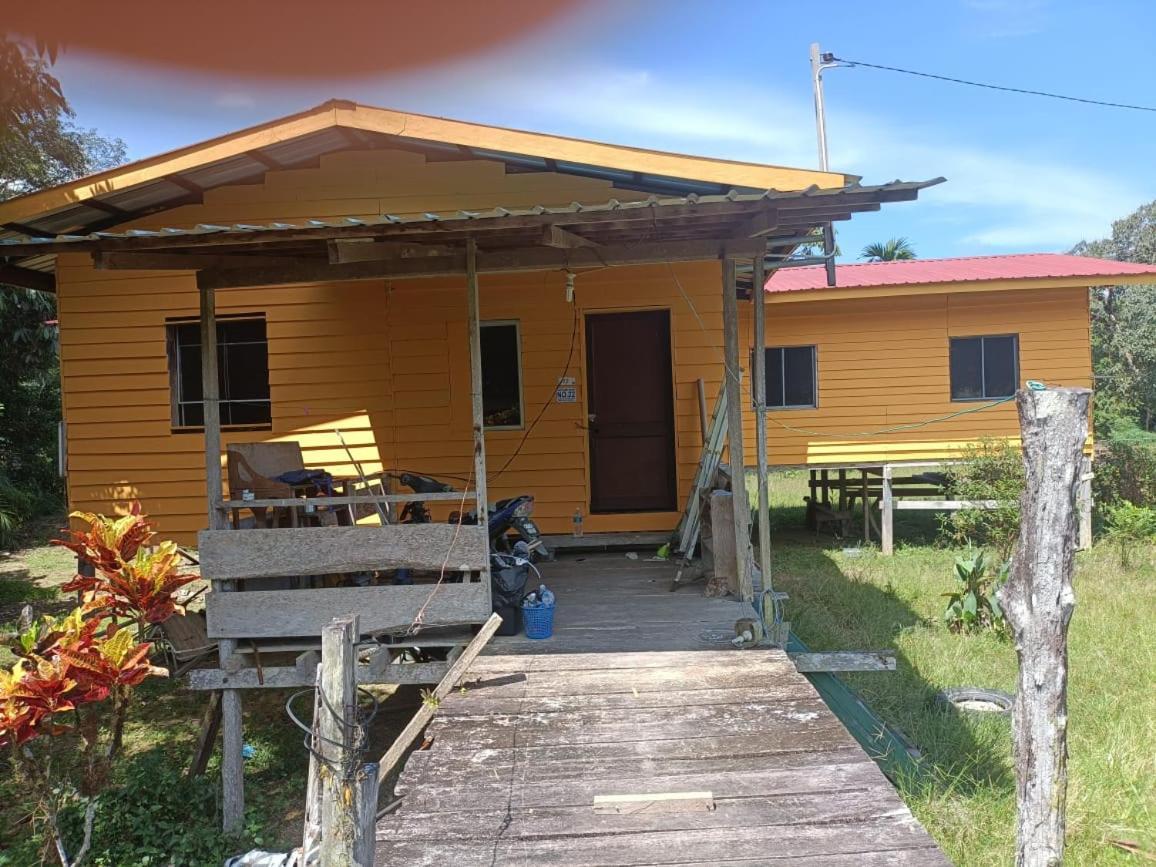 Mulu Homestay Ngoại thất bức ảnh